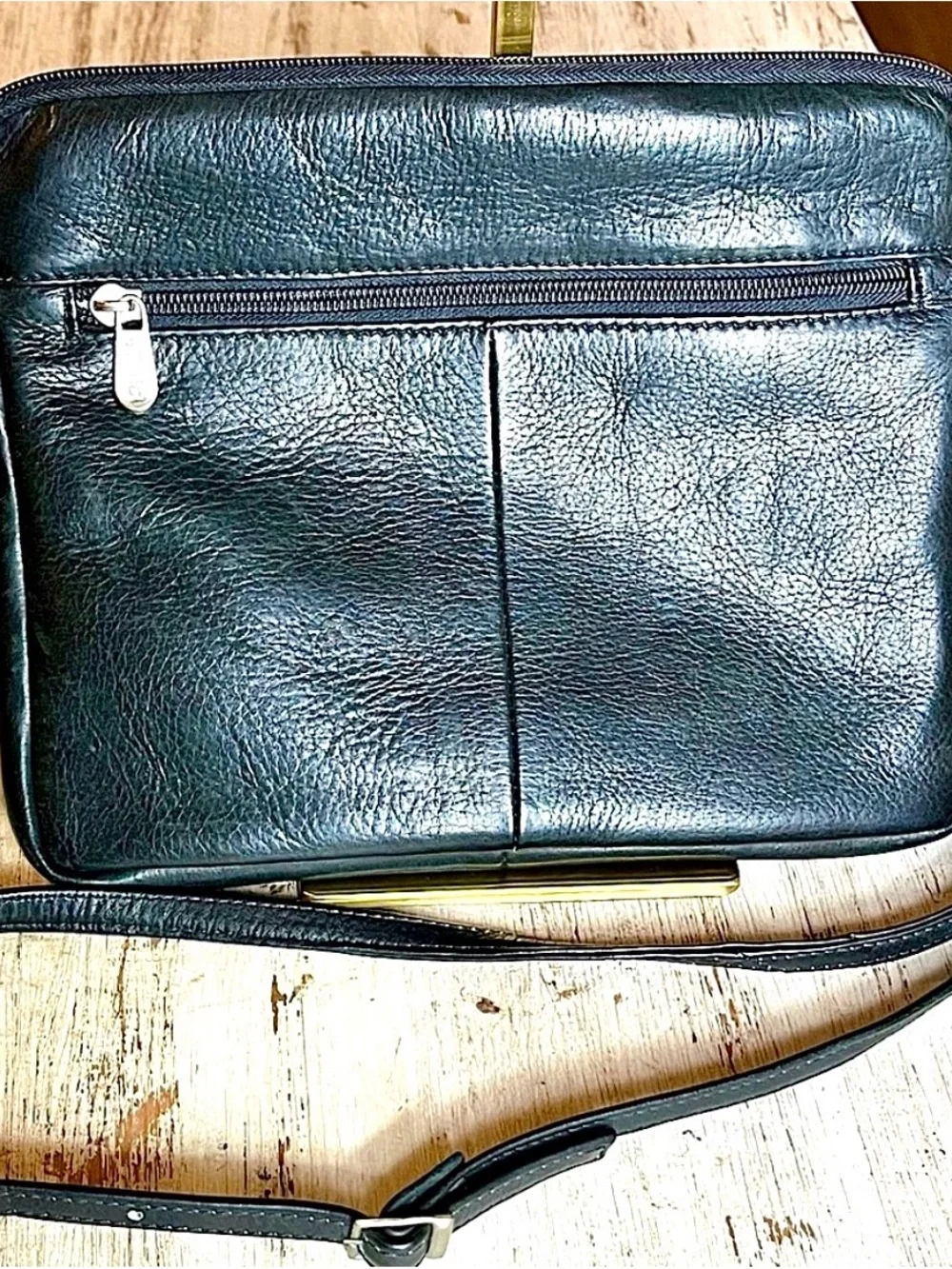 Piel Men's Black Leather Padded iPad Tablet Messenger Bag Crossbody Tech Case